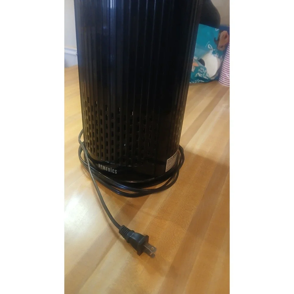 Homedics Air Purifier,‎ Works Fine Needs Filter
